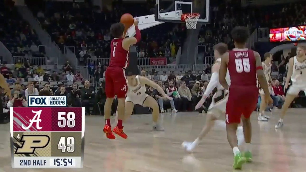 Mark Sears breaks Zach Edey's ankles and drains the 3-pointer to extend Alabama's lead over Purdue  