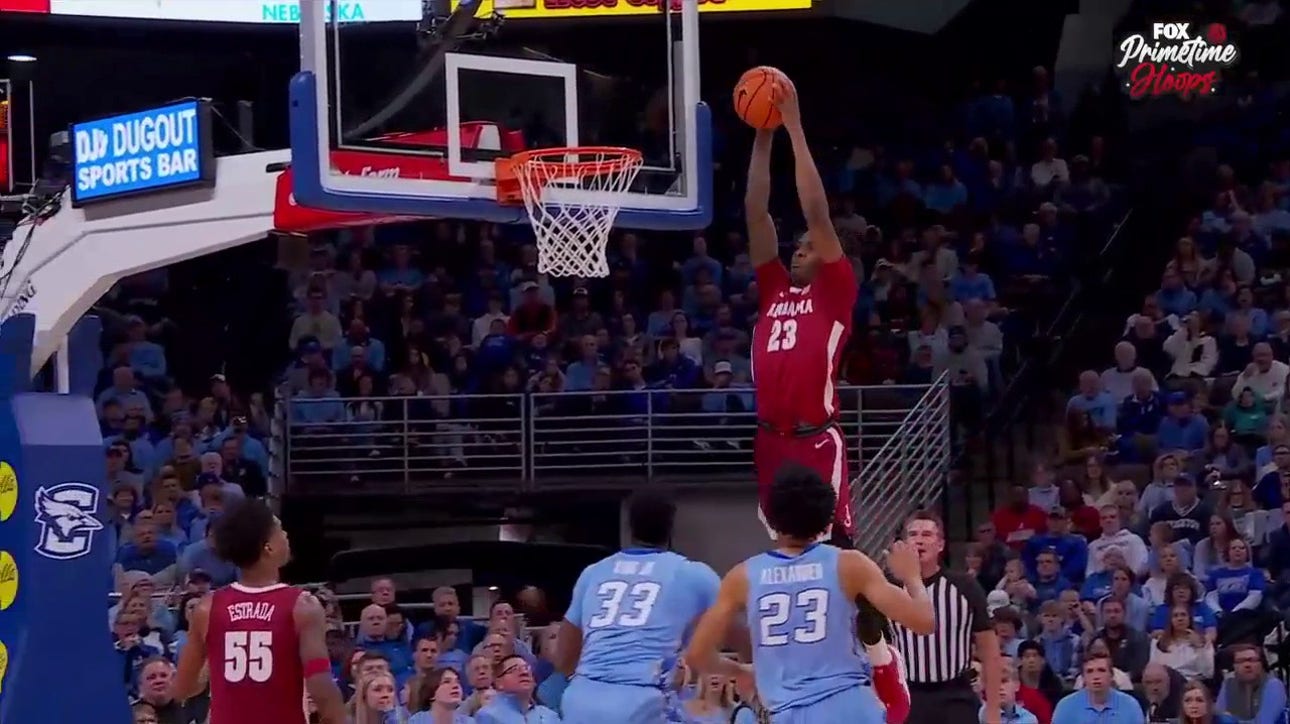 Alabama's Nick Pringle gets up and throws down a MONSTER alley-oop jam vs. Creighton