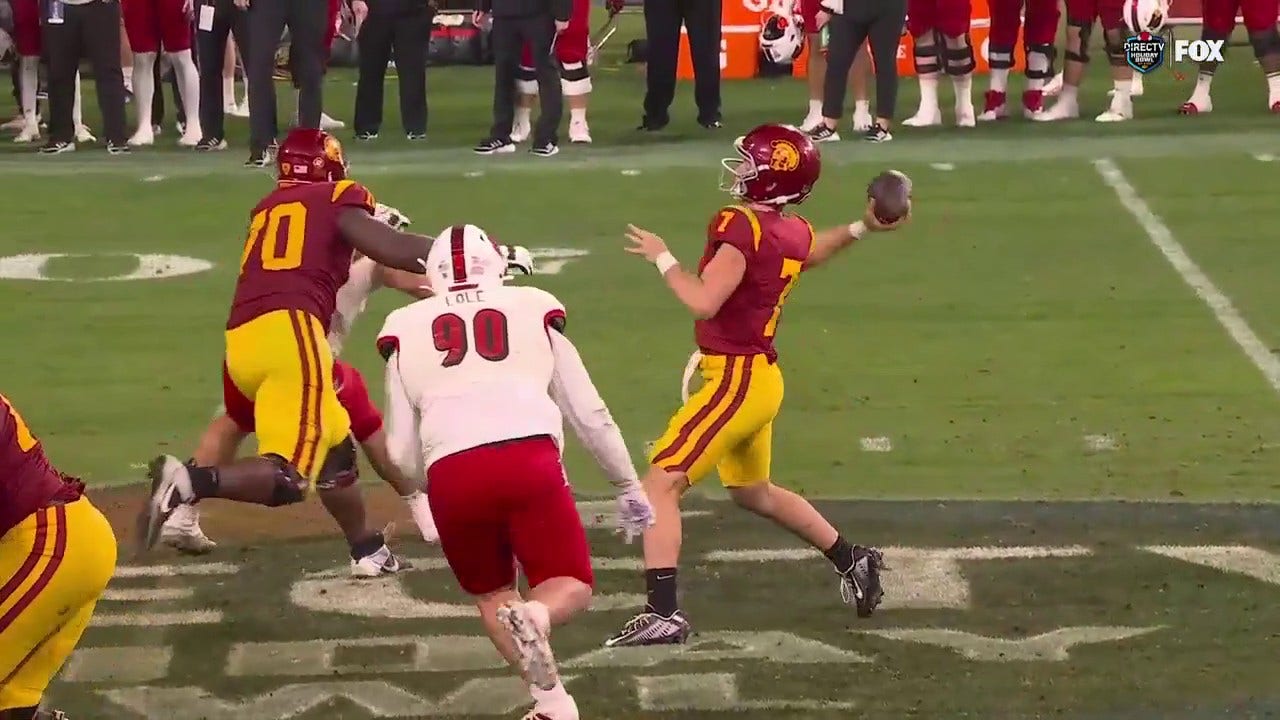 Miller Moss throws his SIXTH TD to Duce Robinson on a 44-yard DOT as USC extends lead over Louisville 