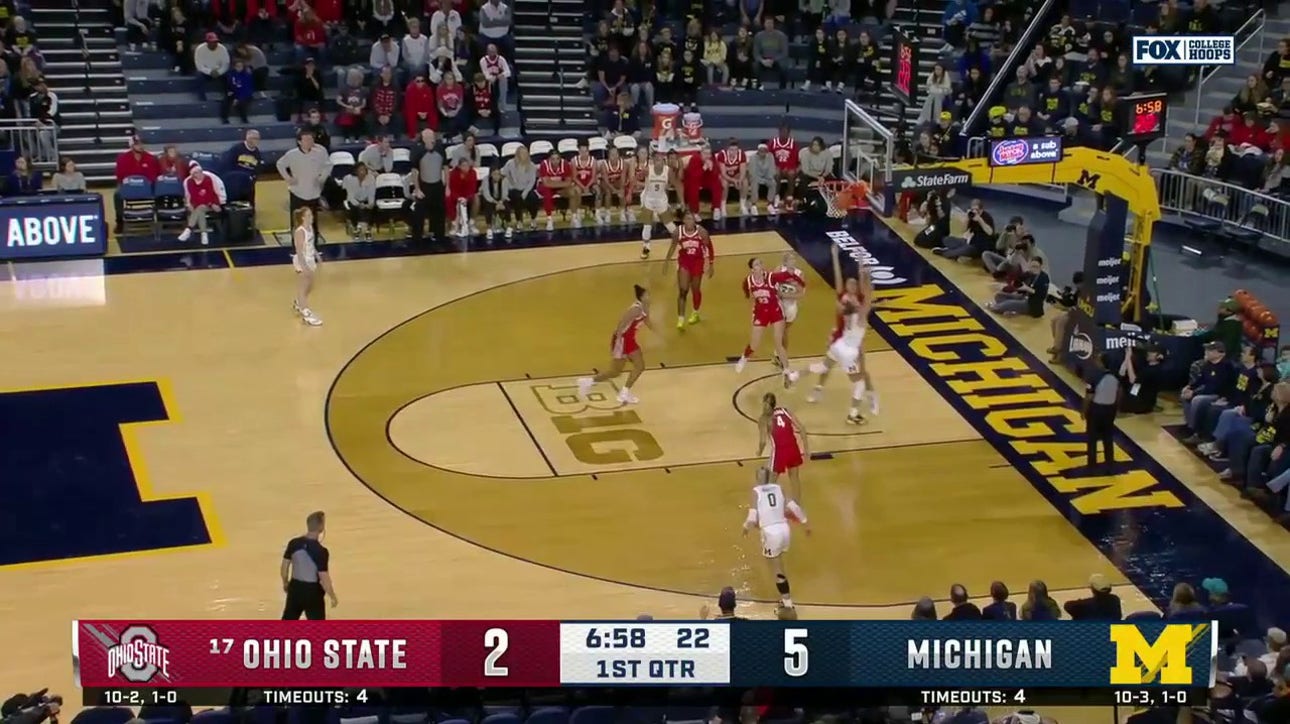 Michigan's Jordan Hobbs pulls off a NASTY spin move and finishes the layup vs. Ohio State