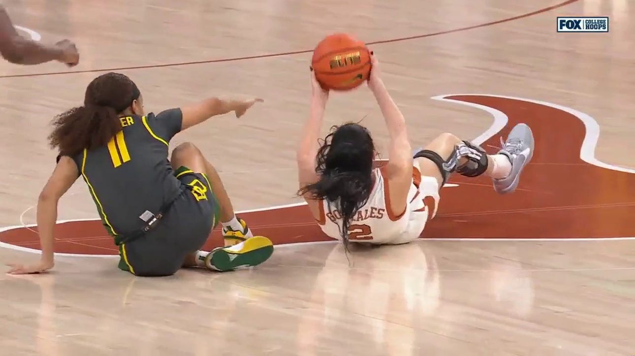 Shaylee Gonzales connects with Amina Muhammad on an unreal fast break layup as Texas trims deficit vs. Baylor