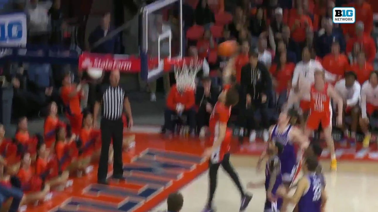 Coleman Hawkins throws down a tomahawk jam, extending Illinois' lead vs. Northwestern