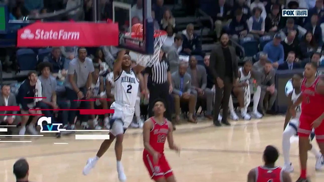 Villanova's Mark Armstrong takes off for a strong two-handed slam to shrink St. John's lead