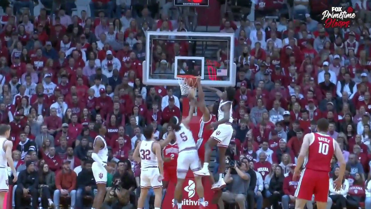 Zed Key slams a dunk to extend Ohio State's lead over Indiana