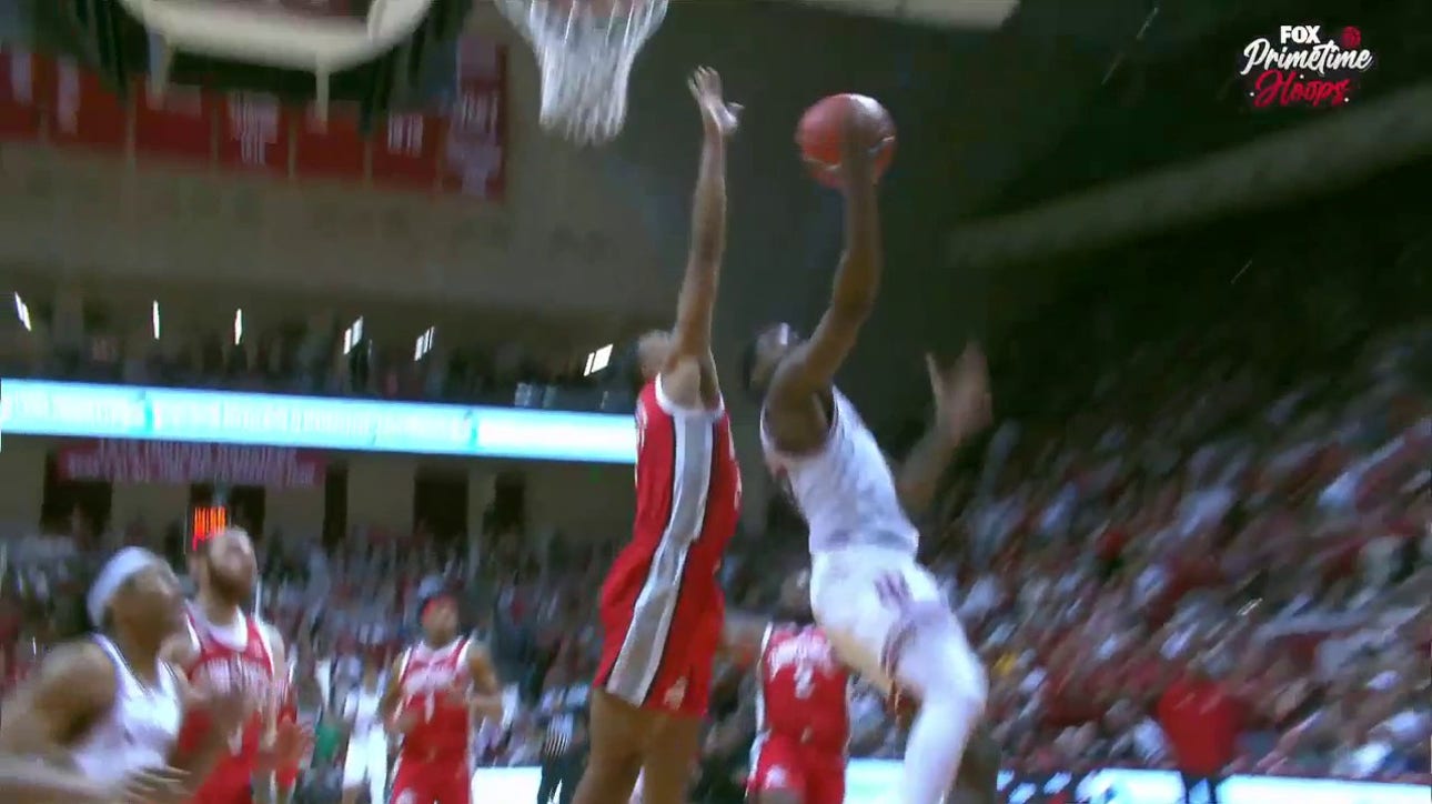 Ohio State's Zed Key notches a NASTY transition block against Indiana 