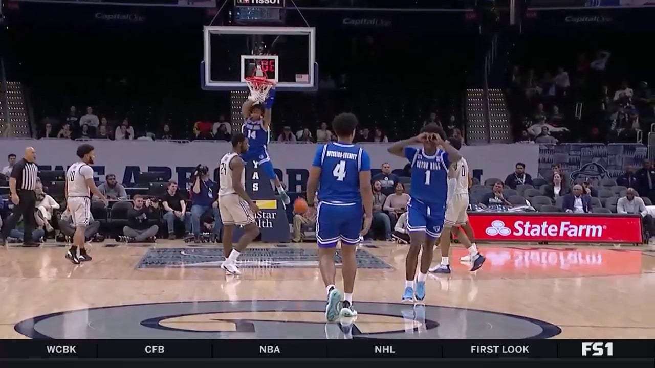 Seton Hall's Kadary Richmond finds Dre Davis who throws down a thunderous dunk vs. Georgetown