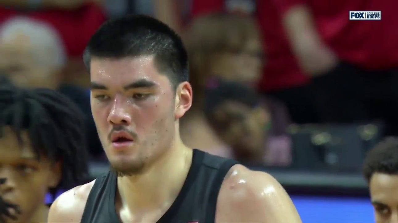 Zach Edey throws down a dunk, extending Purdue's lead vs. Rutgers