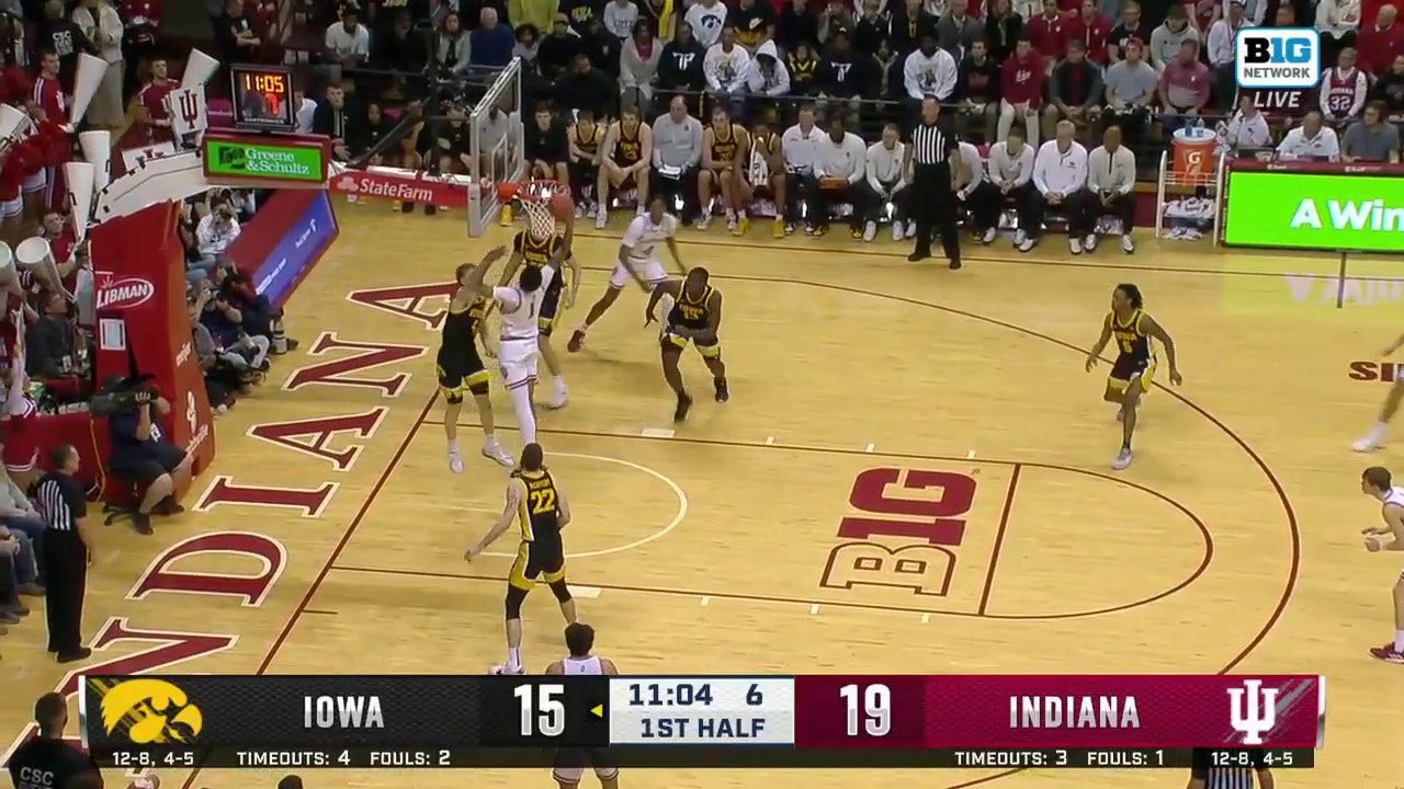 Indiana's Kel'el Ware throws down a FEROCIOUS dunk vs. Iowa