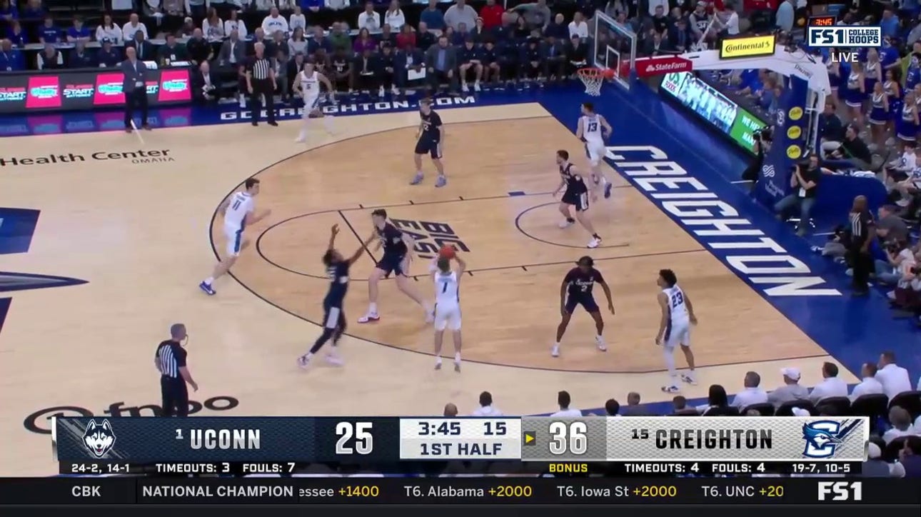 No. 15 Creighton's Steven Ashworth drops 13 straight and takes a 43-29 lead over No. 1 UConn at halftime