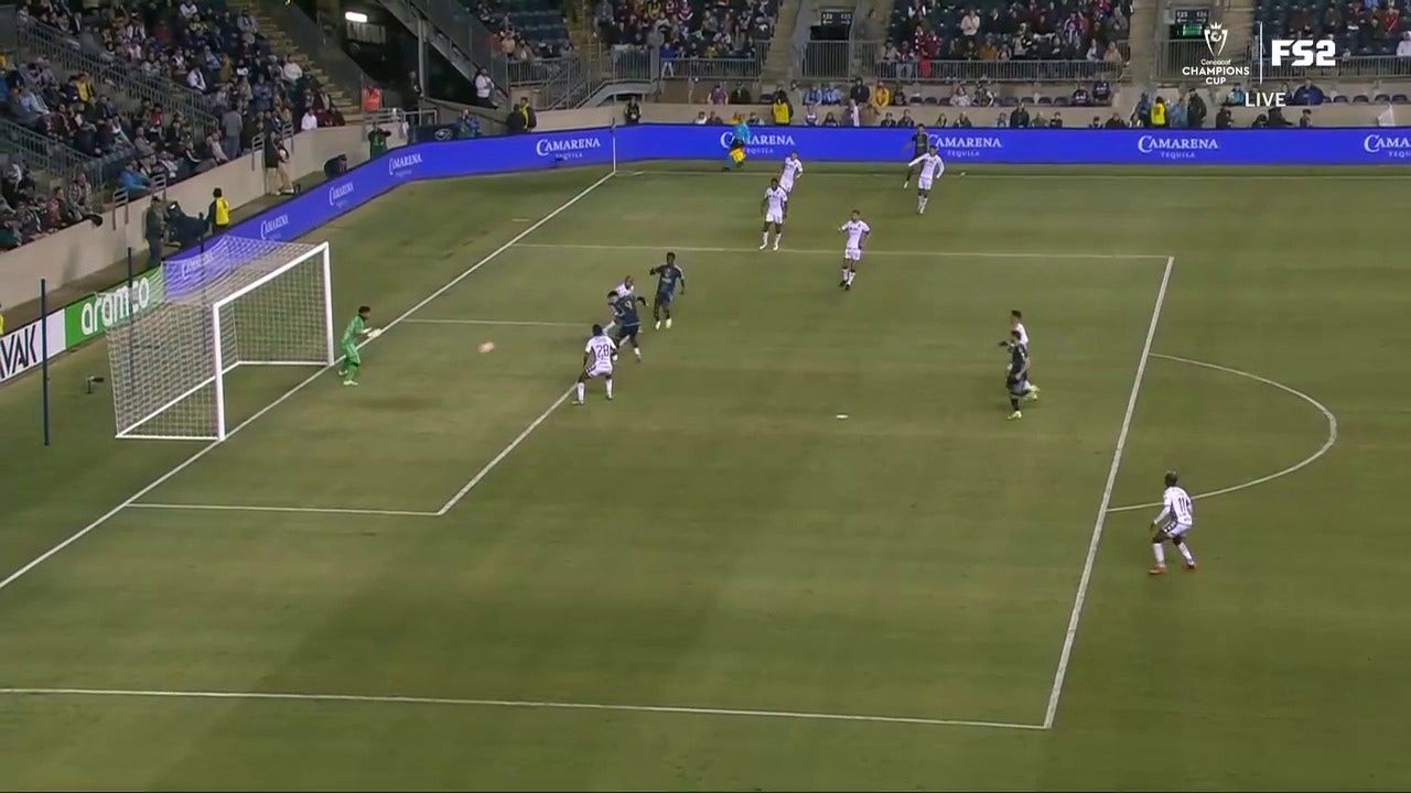 Julian Carranza's sweet header evens the score for the Philadelphia Union vs. Deportivo Saprissa