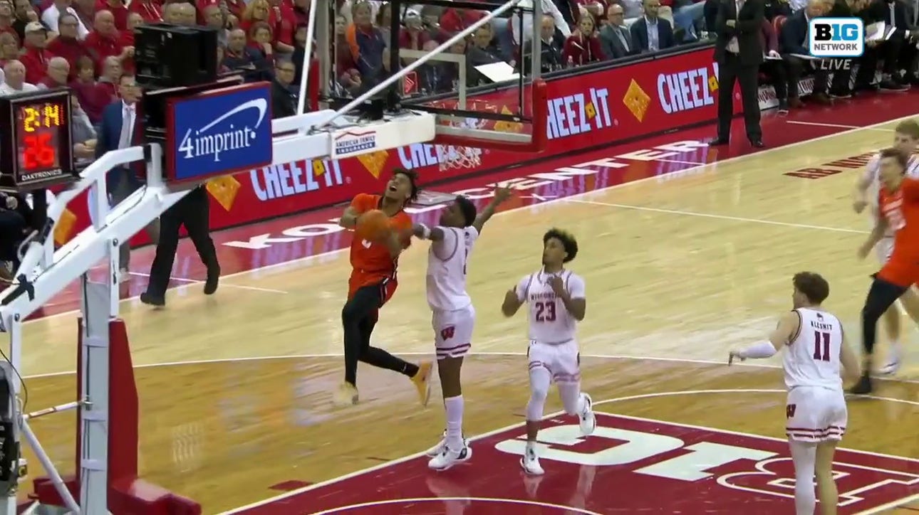 Illinois' Terrence Shannon finishes the and-1 to seal the 91-83 victory over Wisconsin