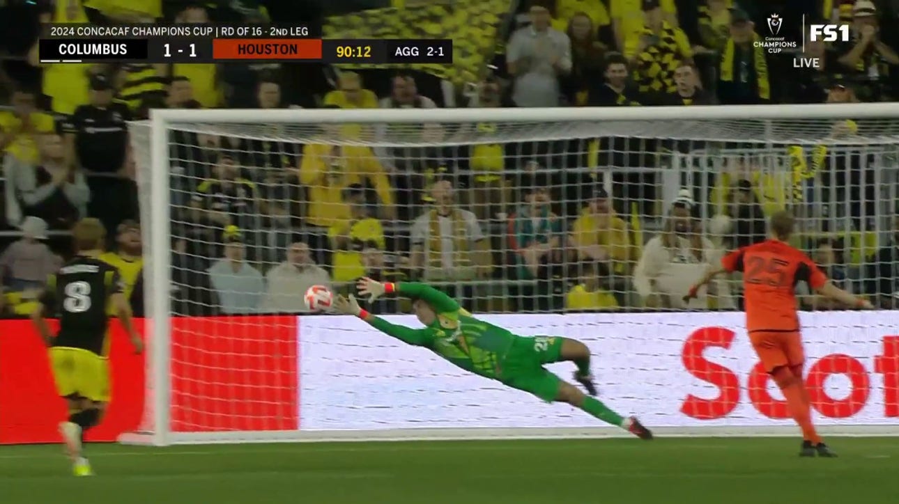 Houston Dynamo's Griffin Dorsey scores a penalty to equalize in the 90th minute vs. Columbus Crew