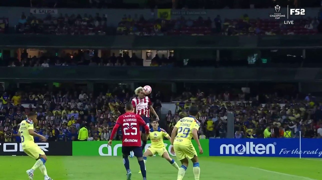 Cade Cowell converts the header to give Guadalajara the lead over América