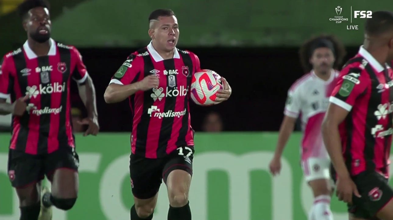 Carlos Mora scores in 4' to give LD Alajuelense a 1-0 lead vs. New England