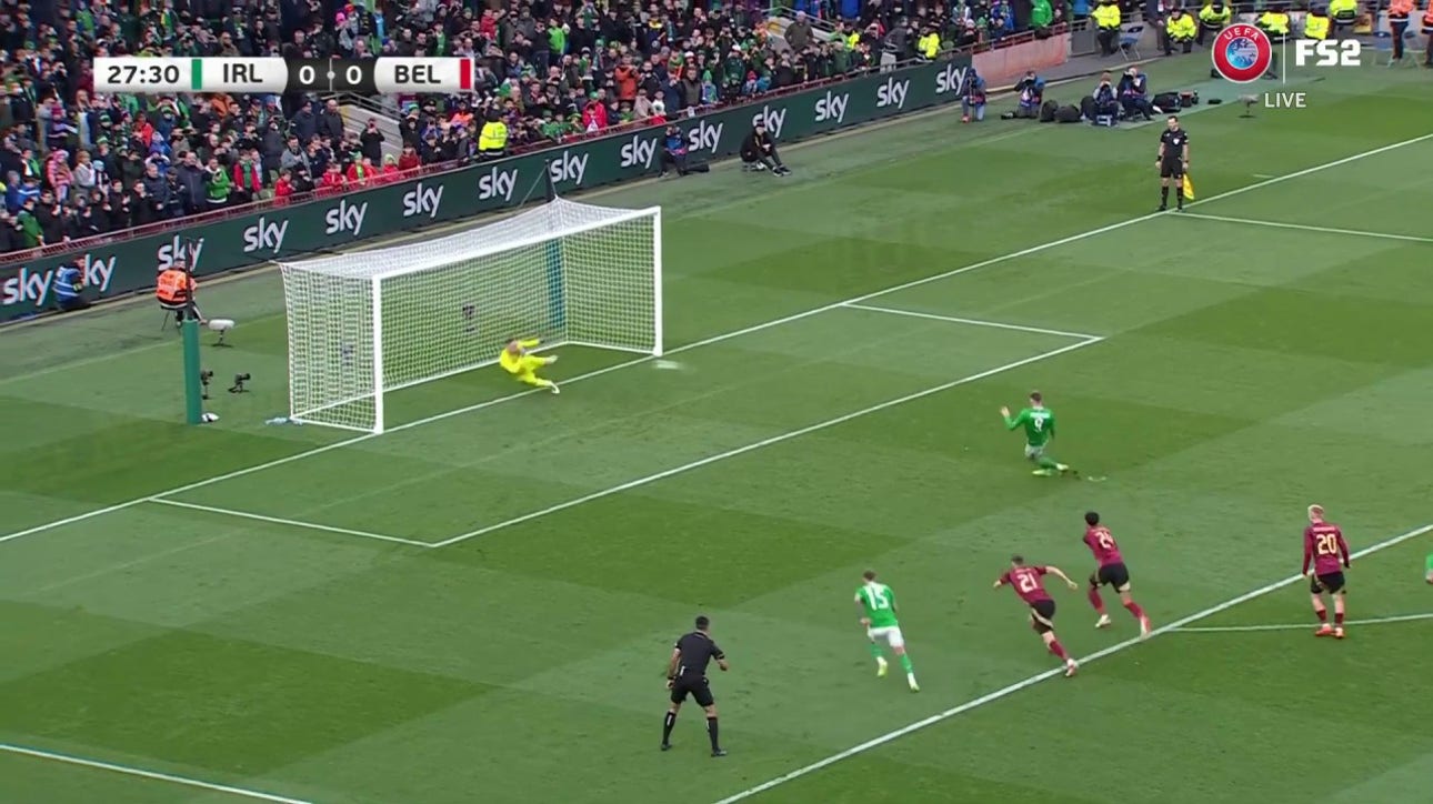 Belgium's goalkeeper Matz Sels makes an AMAZING SAVE in the 27' to keep the game level at 0-0 vs. Ireland