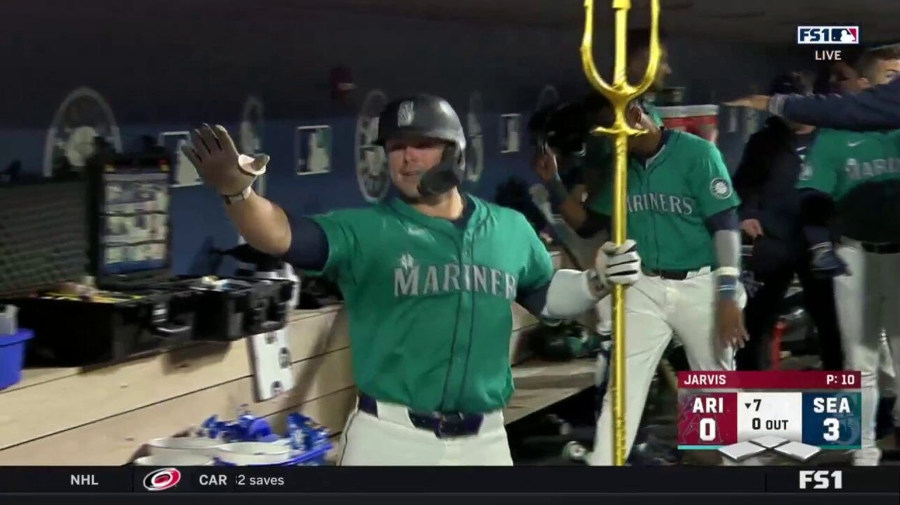 Ty France crushes a two-run home run to increase the Mariners' lead over Diamondbacks