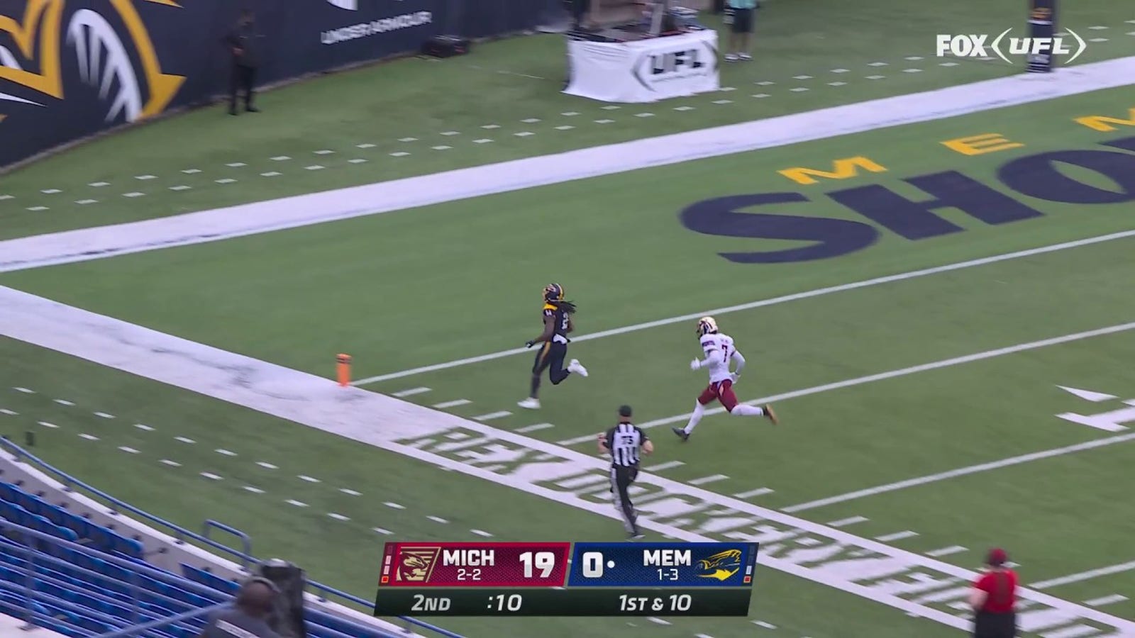 Showboats' Troy Williams finds Daewood Davis for 82-yard TD vs. Panthers