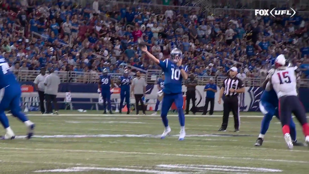 A. J. McCarron throws a GORGEOUS 17-yard TD to Hakeem Butler as Battlehawks strike first vs. Roughnecks