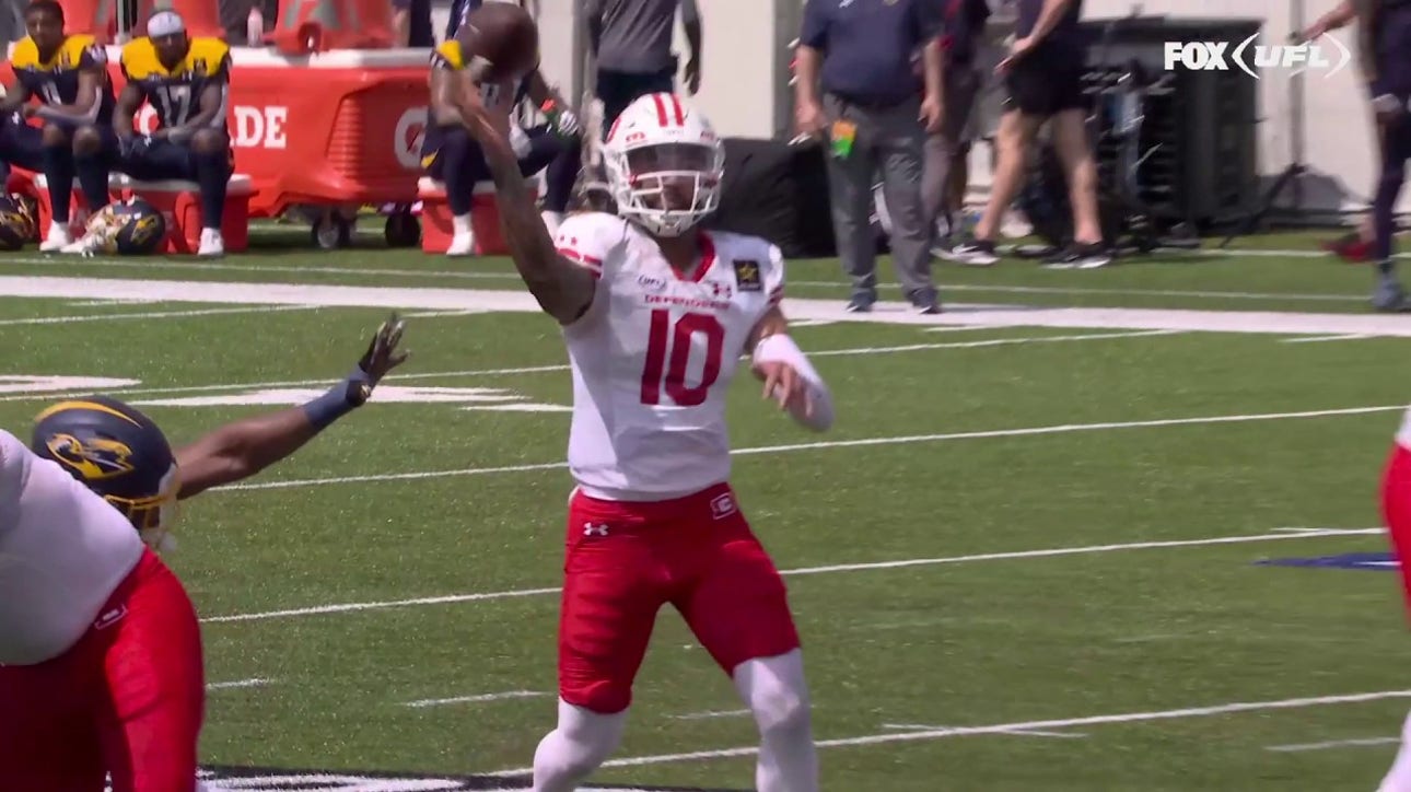 Jordan Ta'amu throws a GORGEOUS 15-yard passing TD as Defenders extend lead over Showboats
