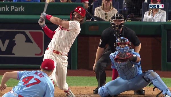 Bryce Harper clobbers a two-run home run to extend Phillies' lead over Cardinals