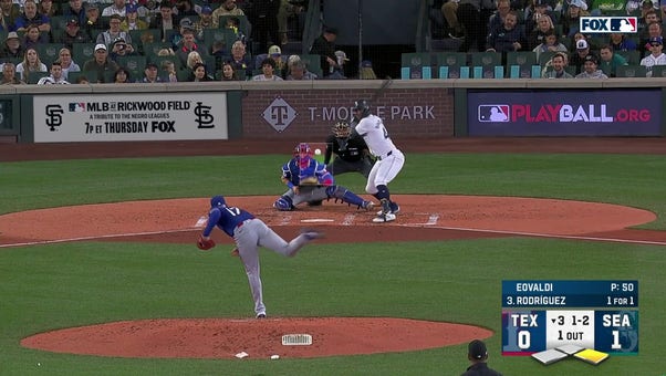 Julio Rodriguez slams a home run as the Mariners extend their lead over the Rangers