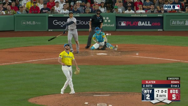 Yankees slugger Juan Soto's long drive JUST gets over the Monster for a home run against the Red Sox