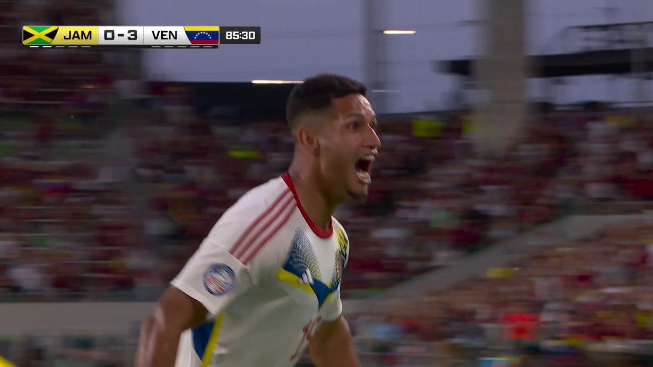 Eric Ramírez scores to give Venezuela a 3-0 lead over Jamaica | 2024 Copa América