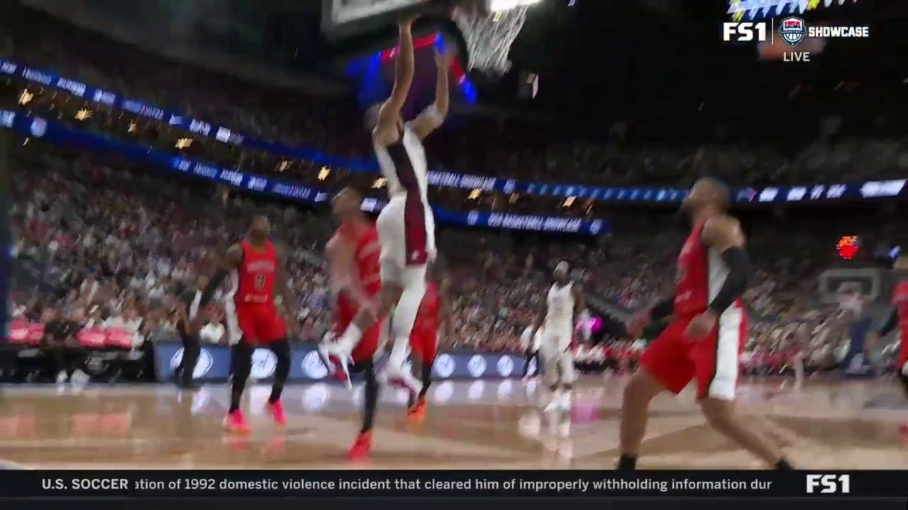 Jayson Tatum finishes a tough bucket, extending United States' lead over Canada