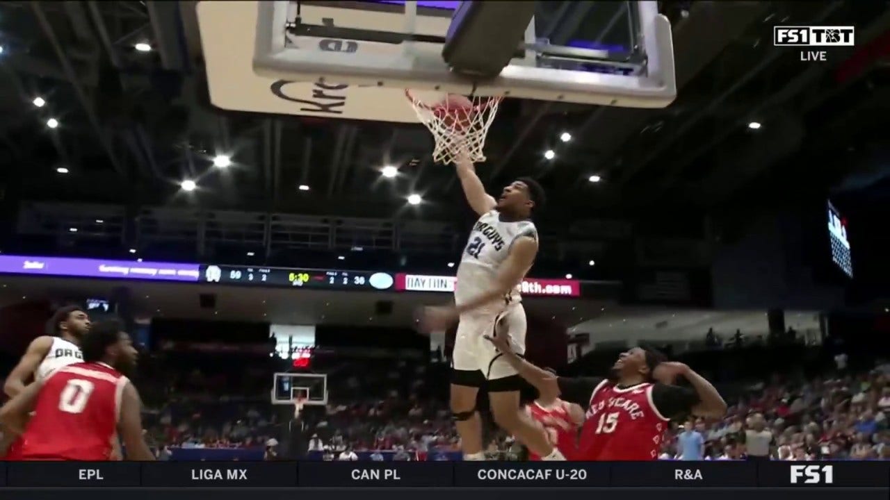 DaGuys' Jordan Barnett throws down a NASTY alley-oop jam vs. Red Scare 