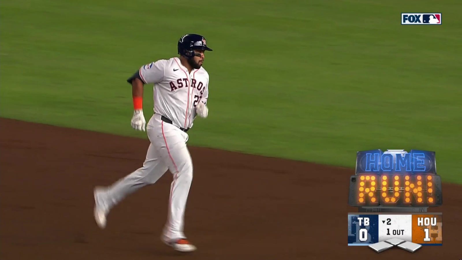 Jon Singleton smacks a deep solo homer as Astros strike first vs. Rays