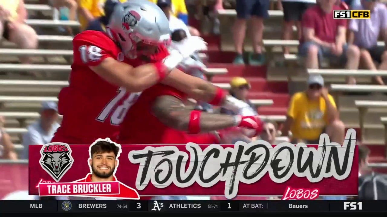 Trace Bruckler snags a 12-yard touchdown pass to extend New Mexico's lead over Montana State