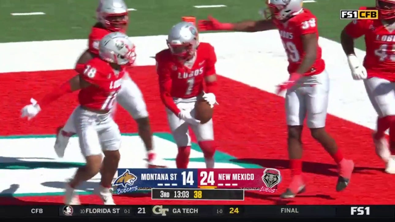 Noah Avinger scoops and scores for a 13-yard return to extend New Mexico's lead over Montana State