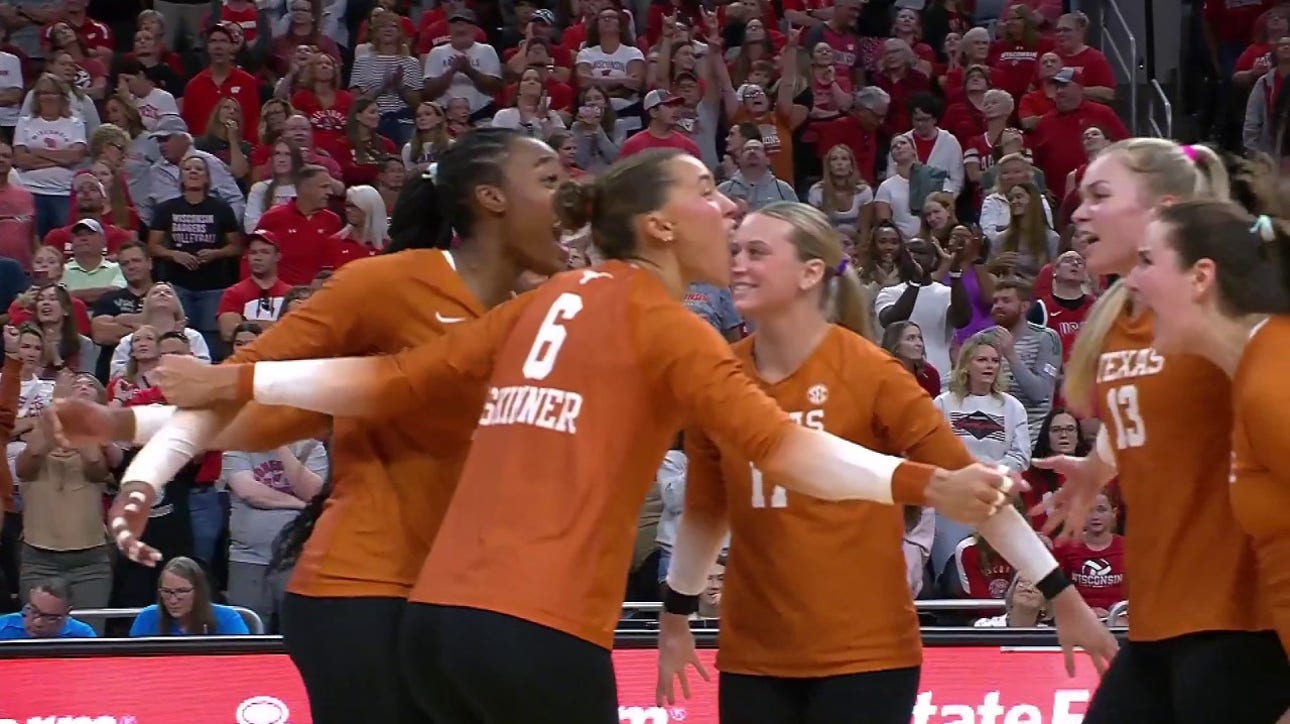 Texas shuts down Wisconsin 25-11 in the 4th set, continuing their title defense