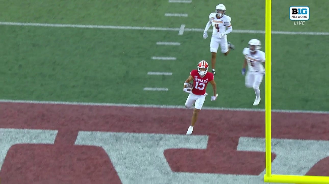 Kurtis Rourke links up with Elijah Sarratt for a 71-yard TD, extending Indiana's lead over Western Illinois