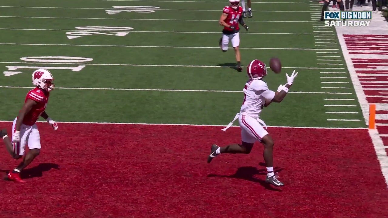 Alabama's Jalen Milroe finds Germie Bernard for a 26-yard touchdown vs. Wisconsin