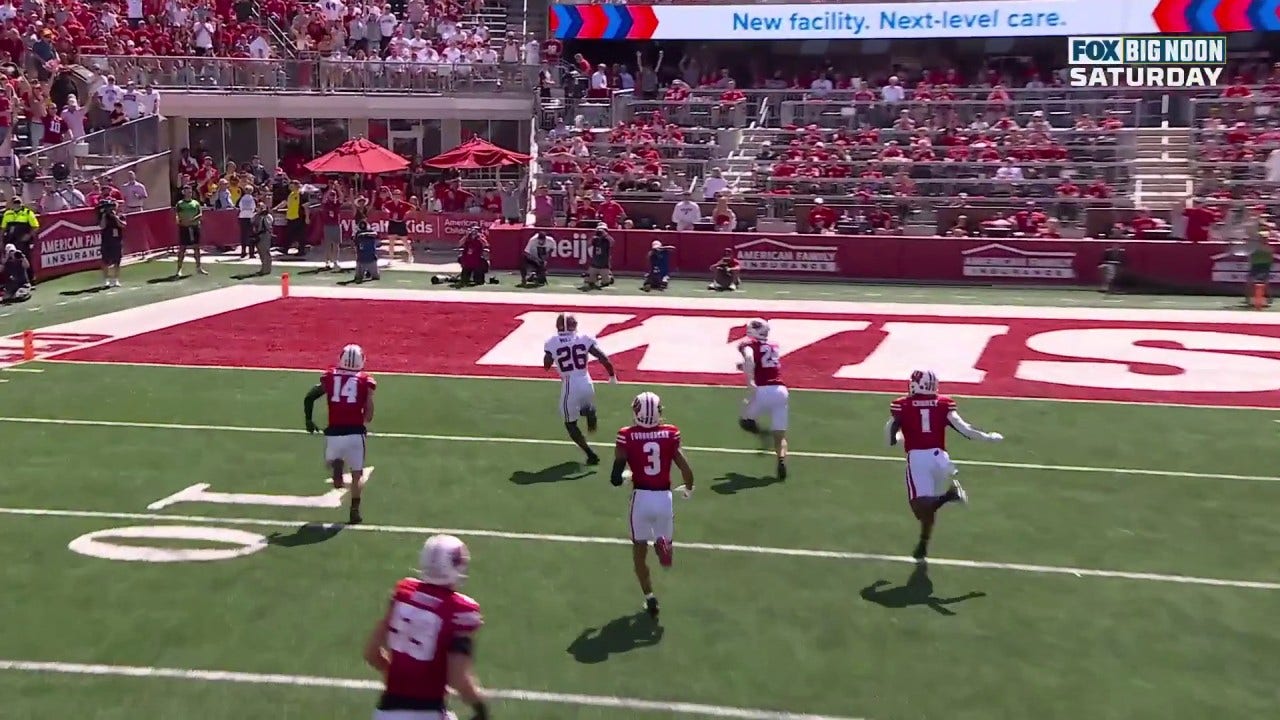 Alabama's Jam Miller rushes for a 34-yard touchdown vs. Wisconsin