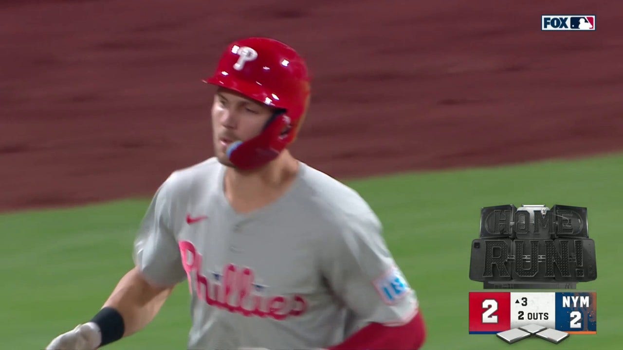 Phillies' Trea Turner cranks a two-run homer to tie the game against the Mets