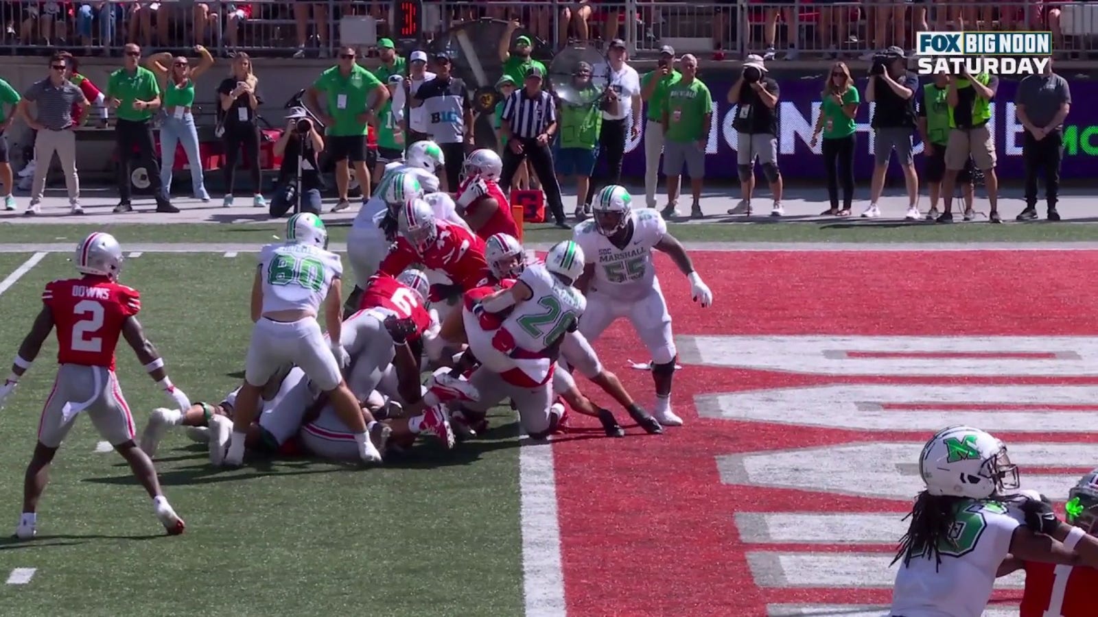 Marshall's Ethan Payne DIVES into the end zone on a one-yard rushing TD to strike first against Ohio State