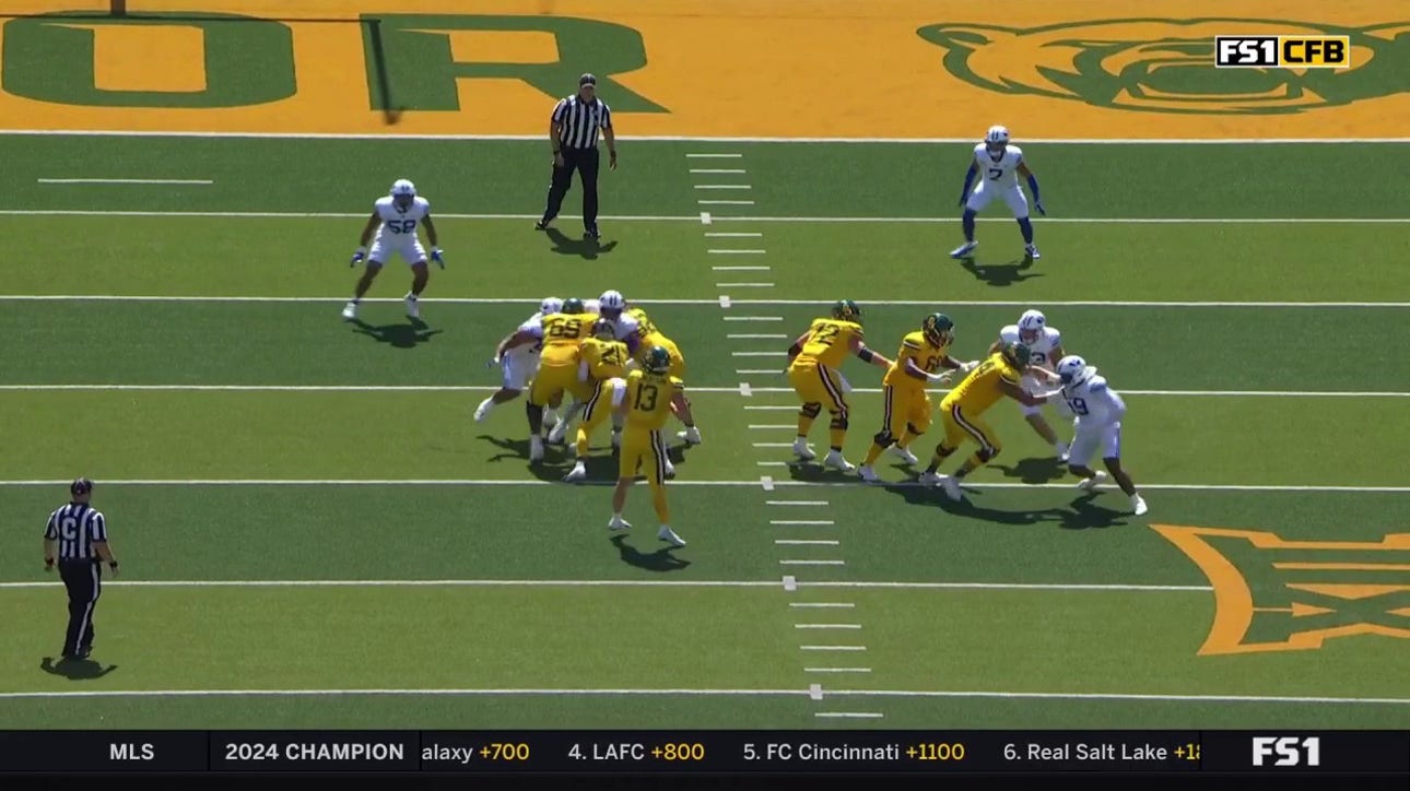 Baylor's Sawyer Robertson throws a GORGEOUS 16-yard TD to Ashtyn Hawkins vs. BYU