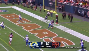 Bears' Caleb Williams finds DJ Moore for a nine-yard TD vs. Rams