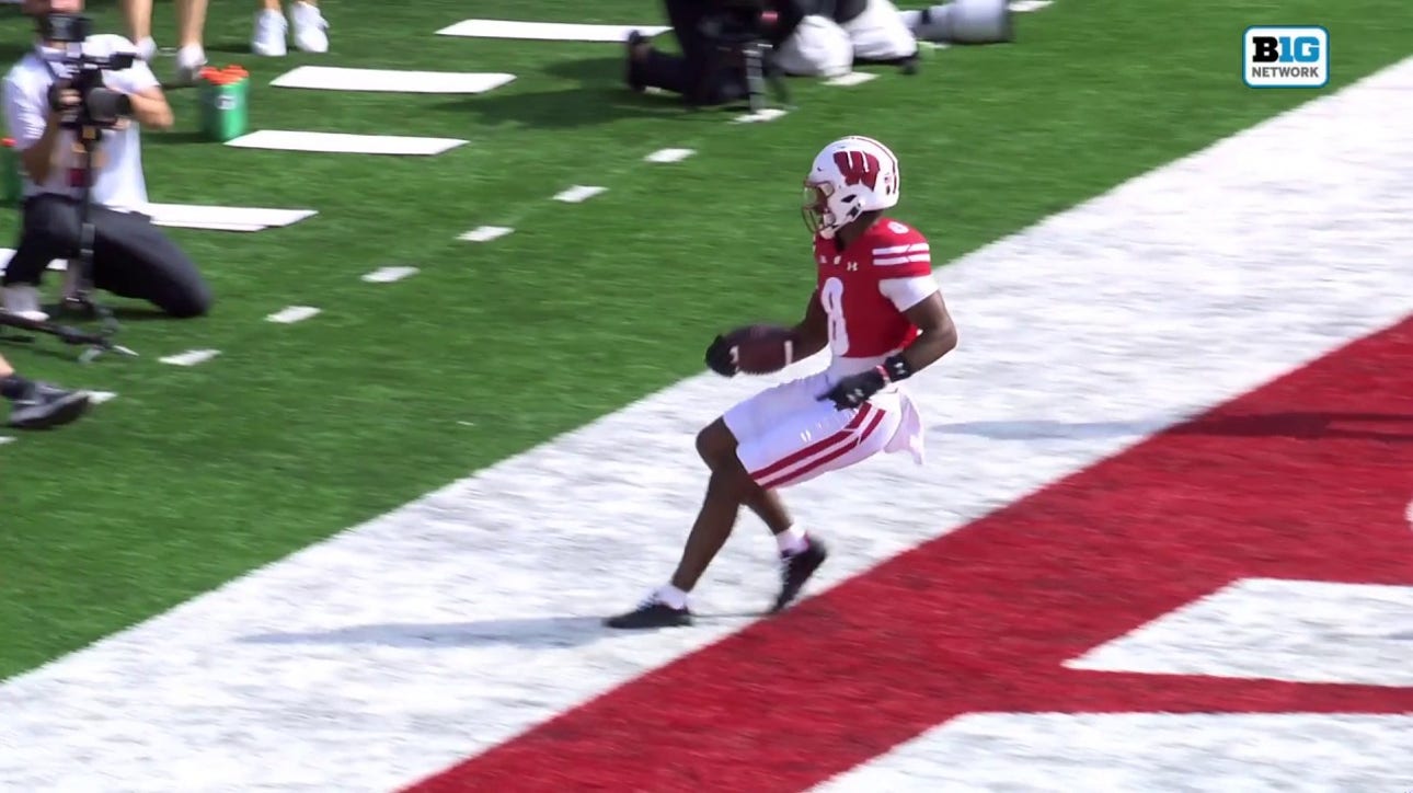 Badgers' Braedyn Locke finds Vinny Anthony for a 52-yard touchdown vs. Purdue