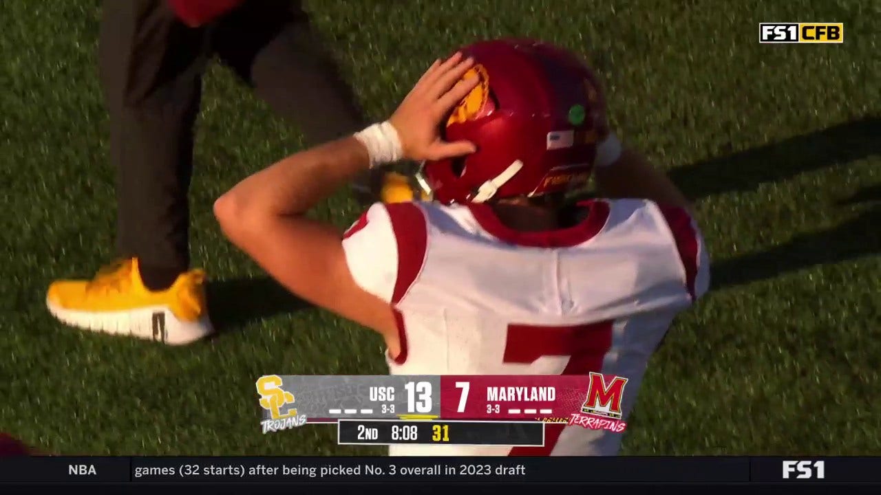  Ja'Kobi Lane secures a SPECTACULAR ONE-HANDED touchdown to give USC a 14-7 lead over Maryland