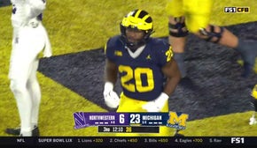 Michigan's Kalel Mullings rushes for a 10-yard touchdown vs. Northwestern | CFB on FOX