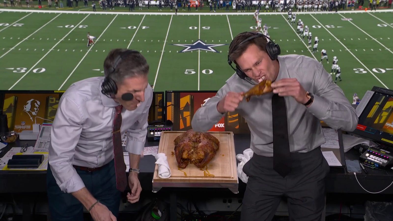 fuszi9to4os5q95m Tom Brady eats turducken for the first time: