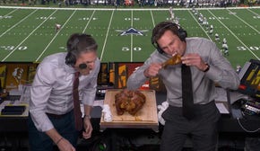 Tom Brady eats turducken for the first time – 'That's amazing' | NFL Highlights