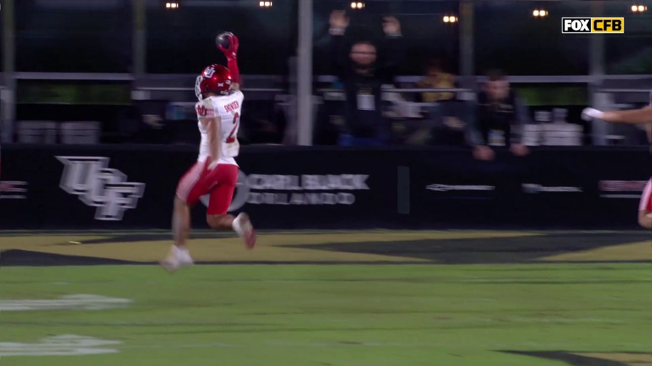 Smith Snowden scores Utah's second pick-six to secure a 28-14 victory over UCF