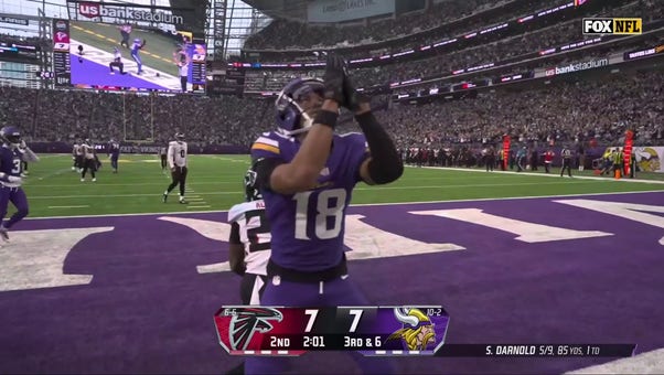 Sam Darnold finds Justin Jefferson for a 12-yard TD to give Vikings a 14-7 lead over Falcons