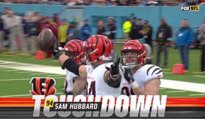 Bengals' Joe Burrow connects with Sam Hubbard for a two-yard TD to tie the game vs. Titans