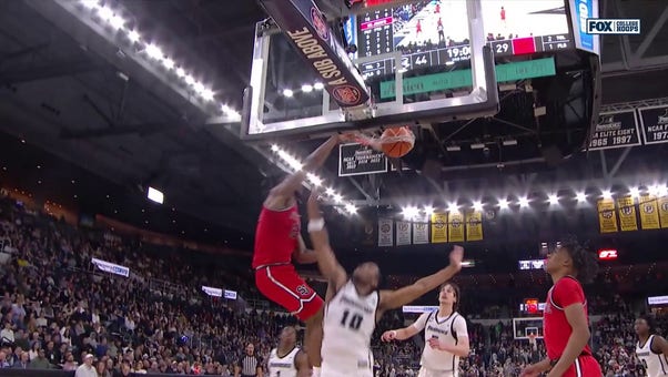 Zuby Ejiofor throws down an absolute POSTER to help St. John's shrink lead against Providence