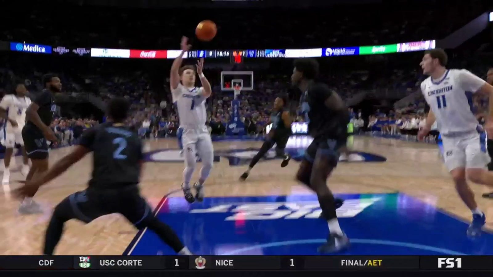 Creighton's Ryan Kalkbrenner gets up and throws down a NASTY alley-oop jam vs. Villanova 